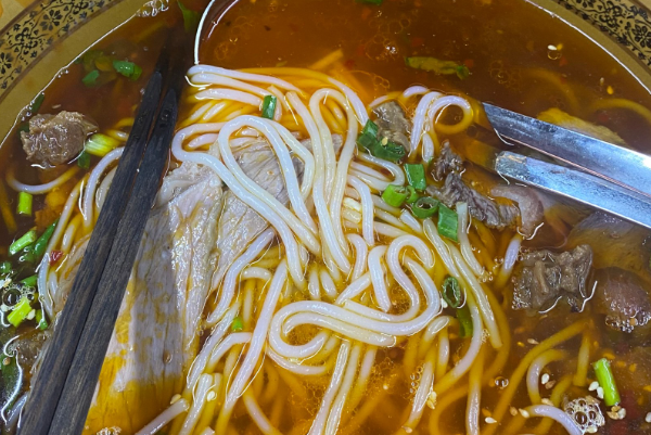 孙线倌·小黄牛米线 孙线倌·小黄牛米线