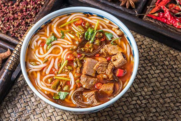 李白滇臊子米线 李白滇臊子米线