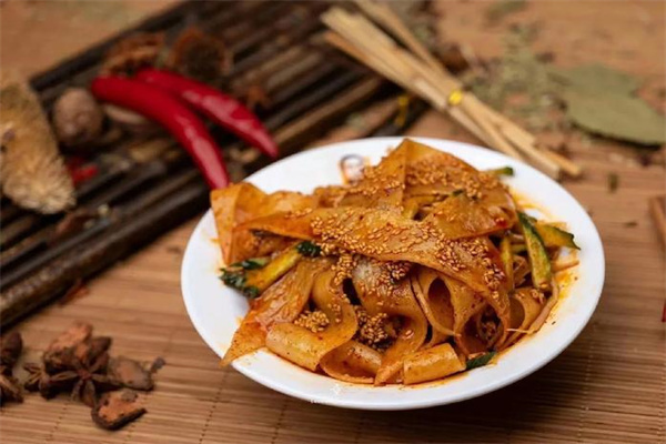 孙大胜擀面皮 孙大胜擀面皮