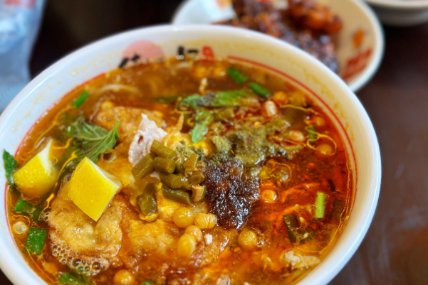 傣二叔云南特色米线 傣二叔云南特色米线