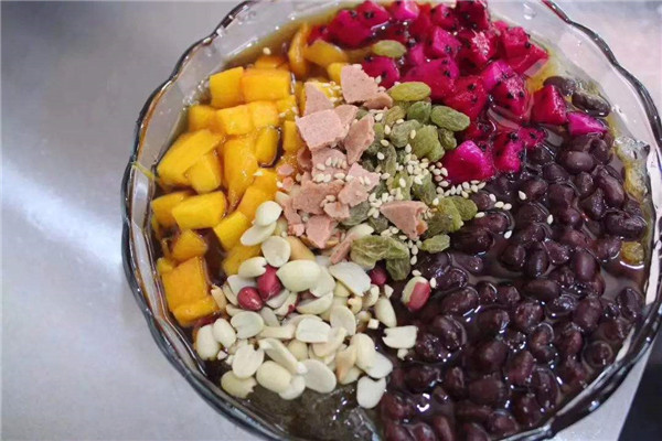 秀莲胡妈妈 冰粉茶饮开创者 秀莲胡妈妈 冰粉茶饮开创者