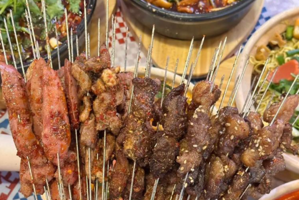 玖零烤市·铁签烤肉