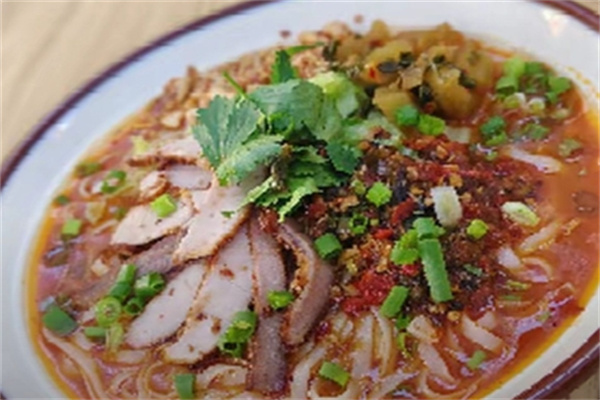 三胖火烧肉米线加盟品牌介绍,三胖火烧肉米线加盟费用,三胖火烧肉米线加盟条件