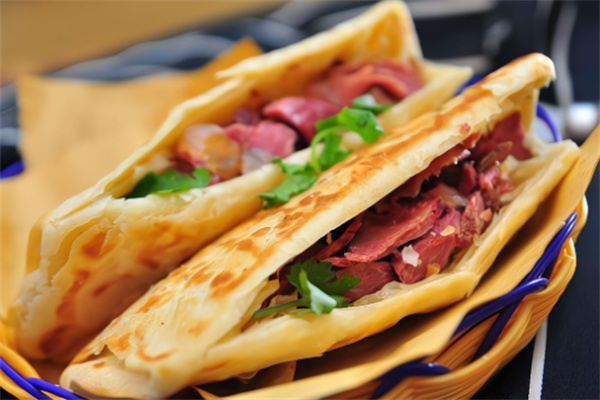 叭叭脆驴肉火烧
