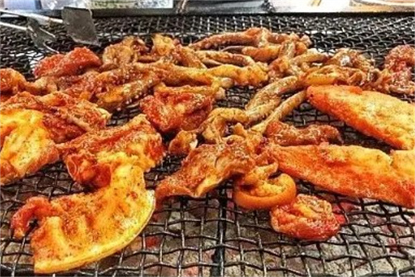 霸道烤官火盆烧烤