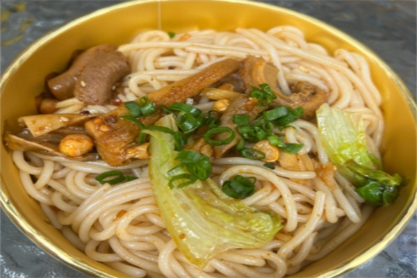 湘铛铛·长沙卤粉·汤粉·炖汤
