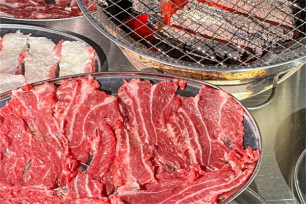 牛牛炭火烤肉 牛牛炭火烤肉