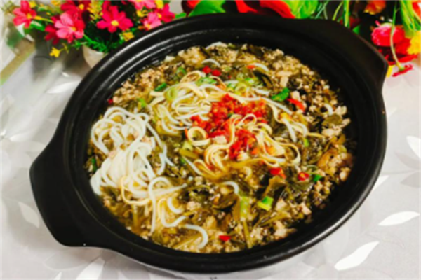 呦呦酸菜鱼米粉