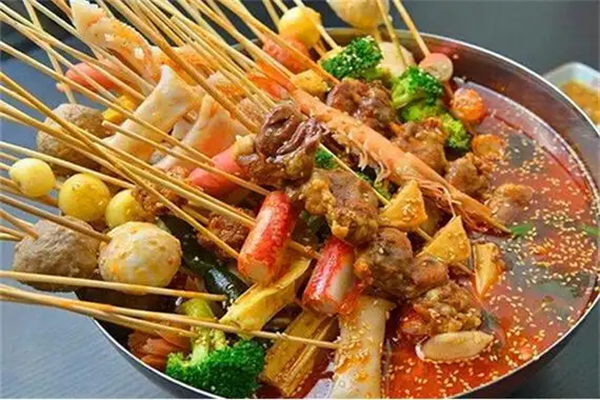 食遇麻辣串加盟