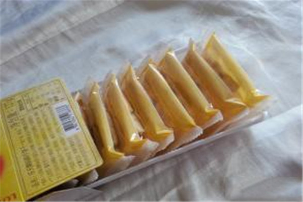 爱上小时候零食店加盟