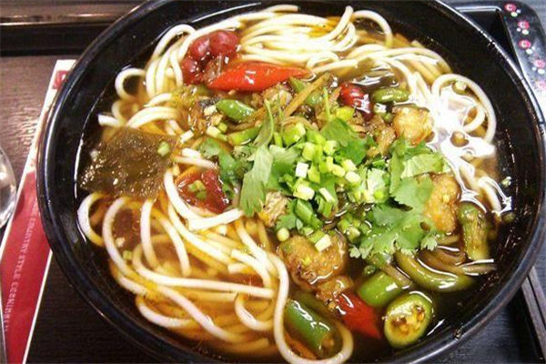 双手万能酸菜鱼米线 双手万能酸菜鱼米线