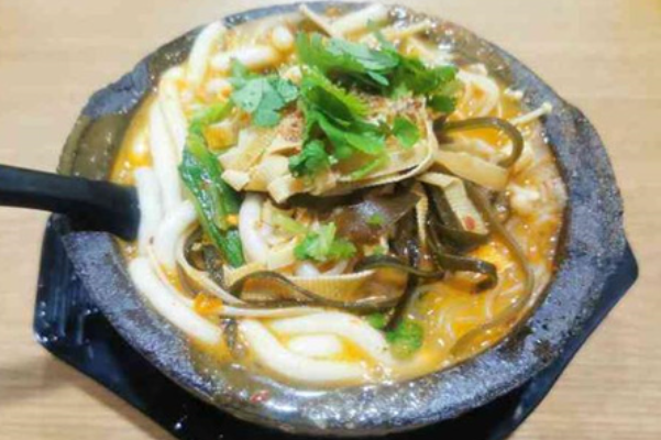 阿多妹土豆粉 阿多妹土豆粉