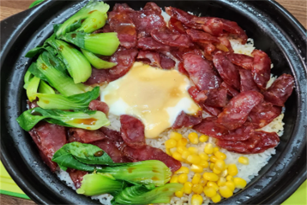 牛仔煲仔饭 牛仔煲仔饭
