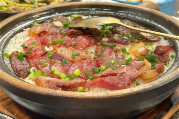 食为天煲仔饭 食为天煲仔饭