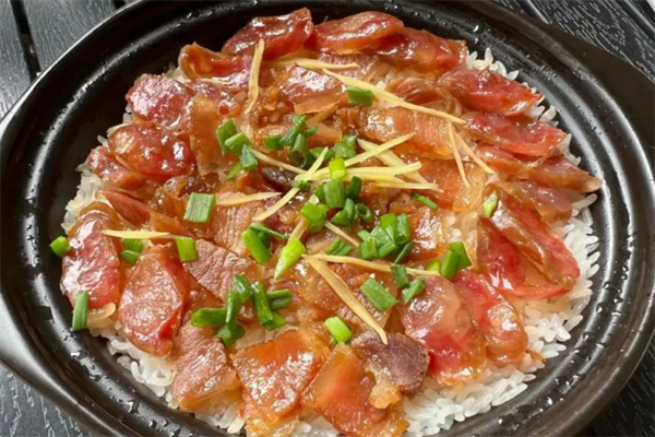 怡品煲仔饭