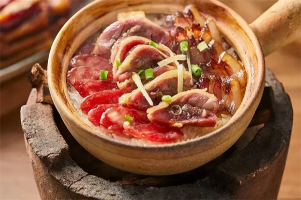 光头其煲仔饭