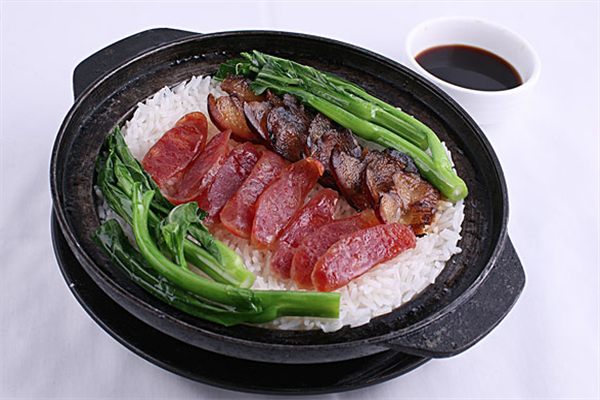 粤食记煲仔饭