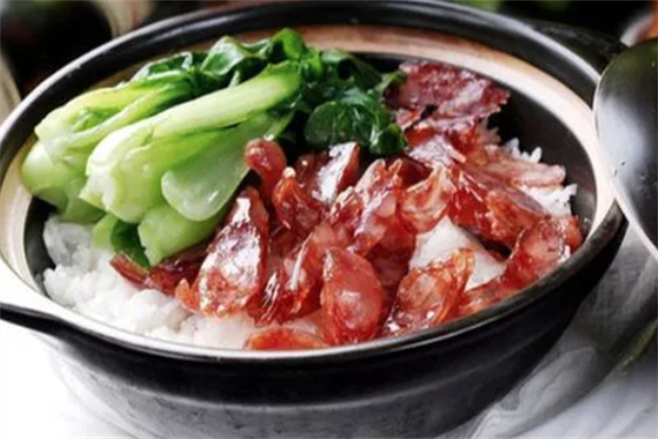 华子煲仔饭 华子煲仔饭