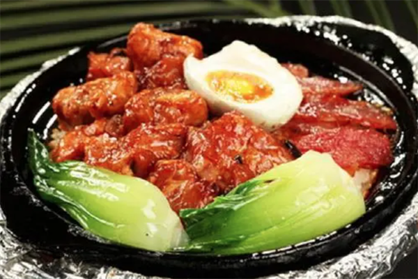 湘川煲仔饭 湘川煲仔饭