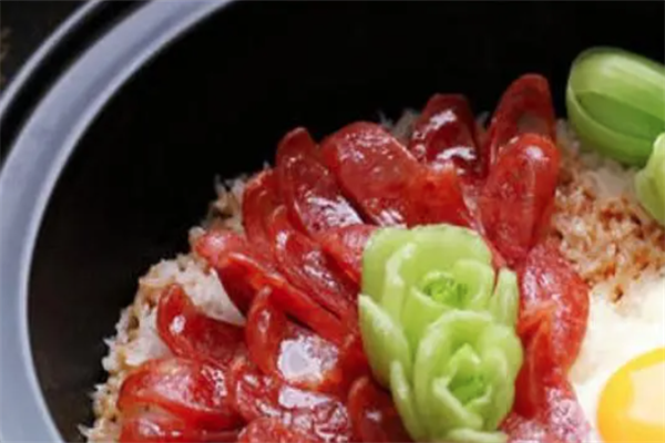 炜小煲煲仔饭 炜小煲煲仔饭