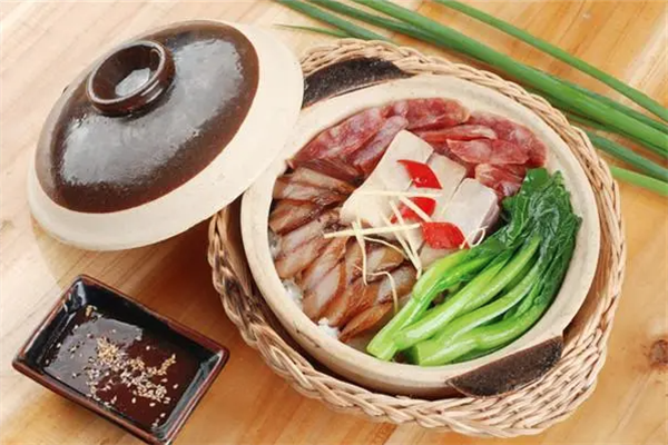 新丰煲仔饭 新丰煲仔饭
