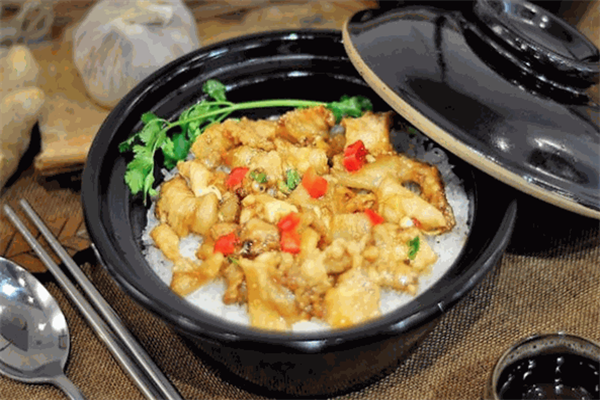 品客煲仔饭 品客煲仔饭