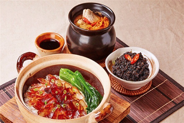 康舒煲仔饭 康舒煲仔饭