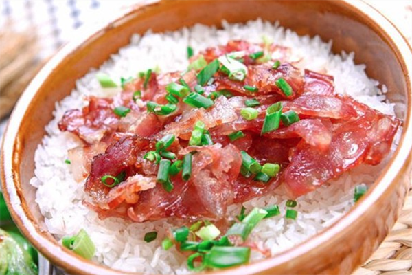 味嘉香煲仔饭 味嘉香煲仔饭