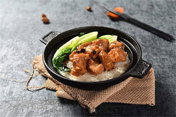 美味香厨煲仔饭 美味香厨煲仔饭