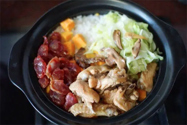 新蔬煲仔饭