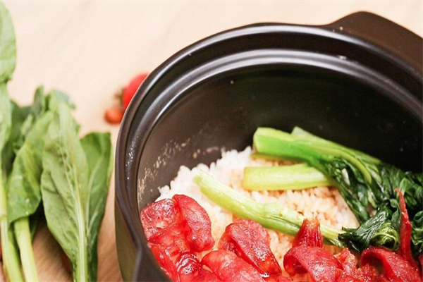 粤港情煲仔饭