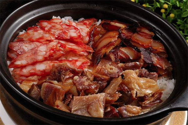 竹香煲仔饭 竹香煲仔饭