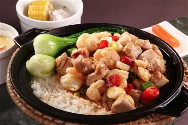 紫萱煲仔饭 紫萱煲仔饭