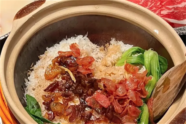 味香居煲仔饭 味香居煲仔饭