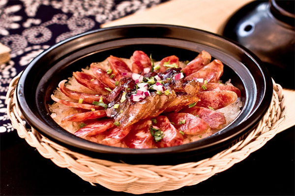 仔煌煲煲仔饭 仔煌煲煲仔饭