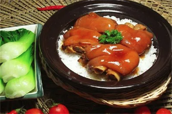 量厨煲仔饭 量厨煲仔饭