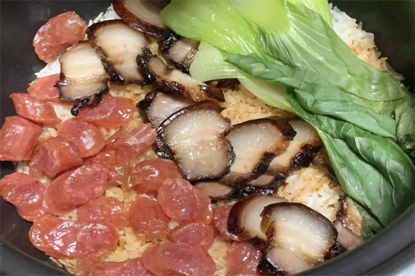 商元圣北式煲仔饭 商元圣北式煲仔饭
