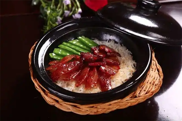 睿记煲仔饭