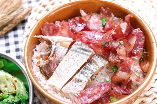 燕记煲仔饭 燕记煲仔饭
