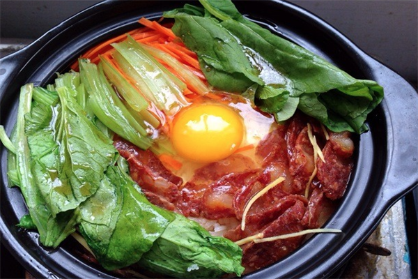 香婆煲仔饭