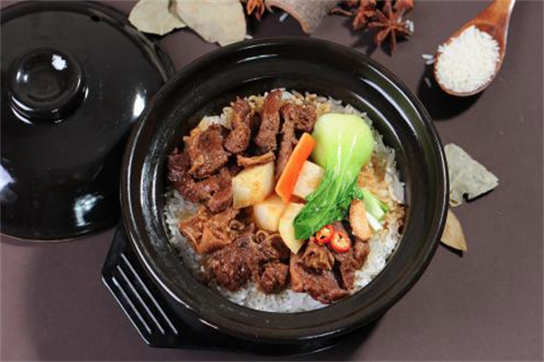 老街煲仔饭 老街煲仔饭