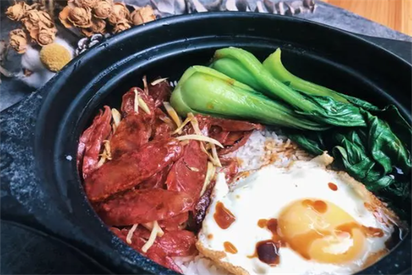 华子煲仔饭 华子煲仔饭