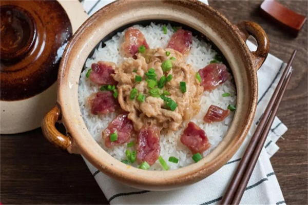 皇仔小媳妇煲仔饭 皇仔小媳妇煲仔饭