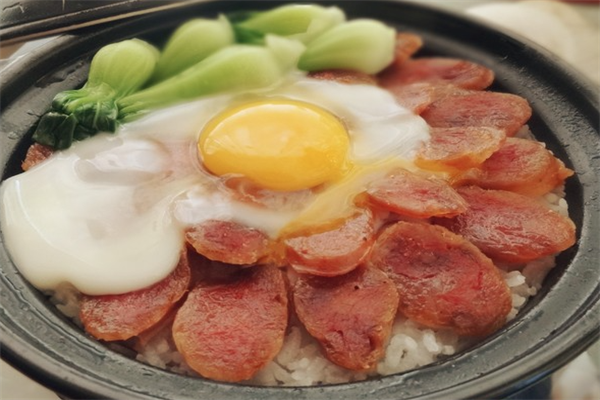 响丁当煲仔饭 响丁当煲仔饭