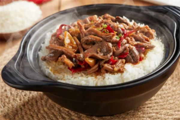 欧姐煲仔饭