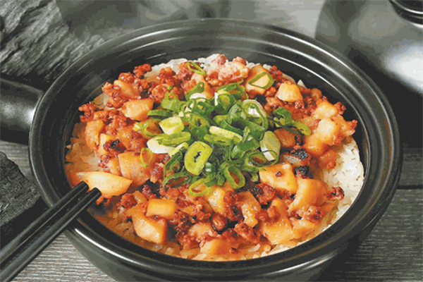 同仁四季煲仔饭 同仁四季煲仔饭