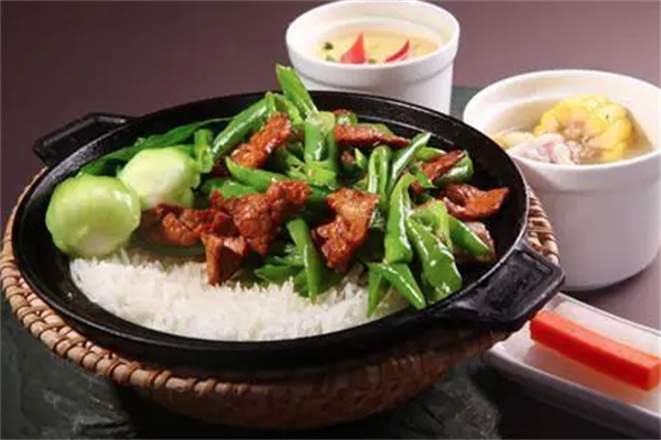 锅巴香香煲仔饭 锅巴香香煲仔饭