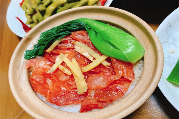 强记煲仔饭 强记煲仔饭