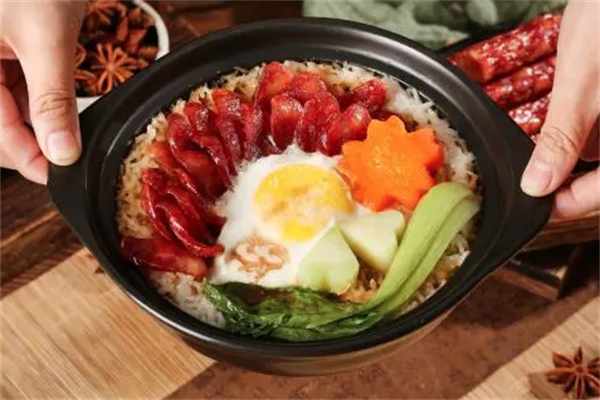 康舒煲仔饭 康舒煲仔饭