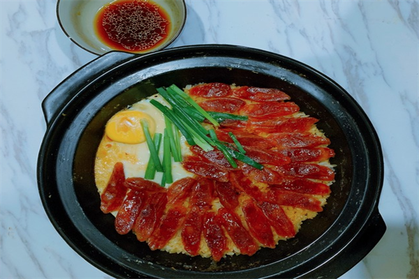 粤膳梅煲仔饭 粤膳梅煲仔饭